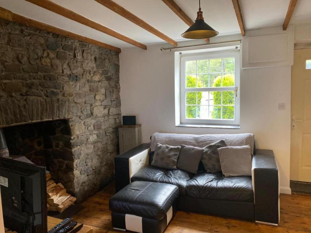 2-Bed Cottage In In Welsh Valley Nr Swansea Extérieur photo